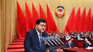 1月22日,政协甘肃省十三届二次聚会第二次全体聚会在兰州举行,甘肃省工商联副主席、农工党省委会生态情形专委会主任、抖圈为抖而生节水集团董事长王浩宇作为8名委员之一受邀作大会讲话。。。。。。